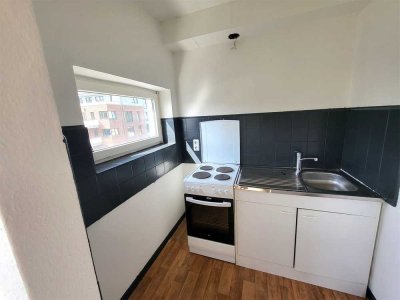 Ab sofort: Nette 2- Zimmer Wohnung, nur 250 Meter zum kleinen Eutiner See - OTTO STÖBEN GmbH