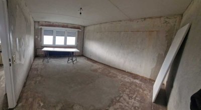 Sonnige 2.5 Zimmer Wohnung mit wunderschönem Fernblick