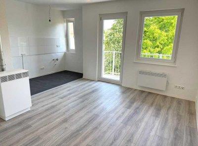 JOBCENTER 2 Personen/Aufstocker/Mutter + 1 Kind WILLKOMMEN * SANIERT * ab sofort KL WEST *