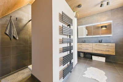 Neuwertiges Einfamilienhaus in Top-Qualität