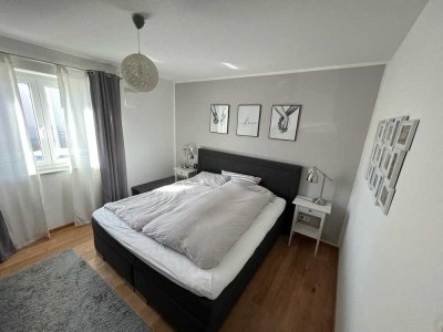 Neuwertige 4-Zimmer Wohnung mit großem Garten, Terrasse und EBK in Langerringen