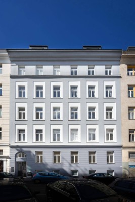 Klassische Wiener Altbau Wohnung/ Büro inkl. Weinkeller und großzügigem Lagerraum sowie Garten in zentraler Lage!