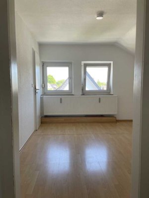 Charmante Dachgeschosswohnung in Toplage – direkt an der Johannisbachaue