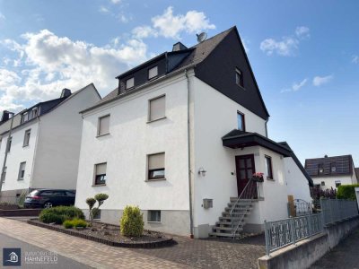 Gepflegtes Einfamilienhaus mit Anbau, großem Garten und flexibler Nutzung in Elz