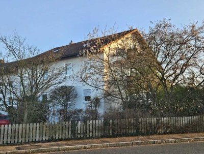 2-Zimmer Wohnung mit Balkon in Weiden-Rehbühl