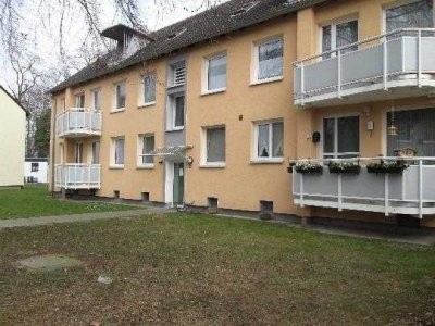 4-Zimmer Wohnung mit Balkon in direkter Waldrandlage - in Wedau!