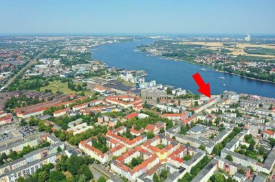Stilvoll möbliert: Hochwertig saniertes 1-Zimmer-Apartment am Rostocker Stadthafen!