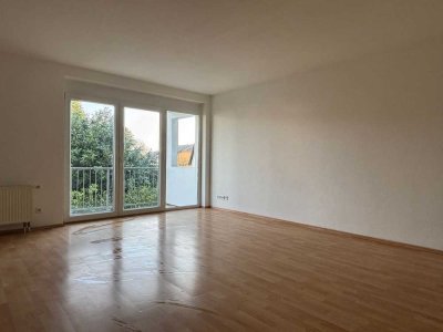 Helle 2-Zimmer-Wohnung mit Balkon in Köln