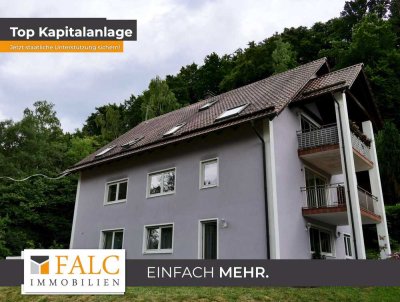 Einfach Mehr: 3-Familienhaus, 4 Garagen. Platz für die ganze Familie. 2 ETW vermietet, 1 ETW frei.