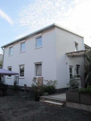 3 Häuser – 6 Einheiten – 456 m² Wohnfläche auf großem Grundstück in Seeheim-Jugenheim (Malchen)