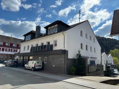 Schöne 2,5-Zimmer-Wohnung in Bad Wildbad -Calmbach mit Balkon
