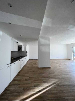 Neu sanierte Moderne 3-Zimmer-Wohnung zentral in Böblingen am Oberen See