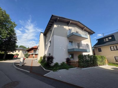 Bezugsfertige 3-Zimmer-Neubauwohnung mit Balkon &amp; Parkplatz – letzte Einheit im Obergeschoss