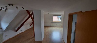 Zentrale Dachgeschosswohnung in der Nordstadt