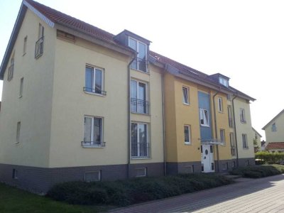 3-Raum-Wohnung in ruhiger Lage, im Grünen und mit Balkon