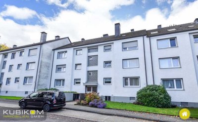 Modernisiertes Wohnen mit Komfort – Drei Zimmer Loggia & Einbauküche.