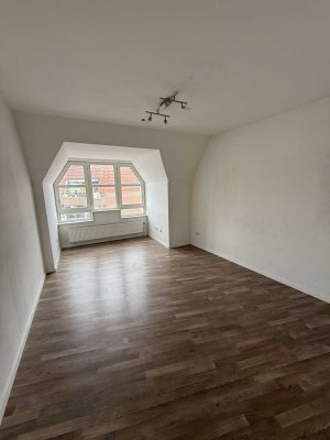Erstbezug nach Sanierung: attraktive 4-Zimmer-Wohnung mit Einbauküche im Zentrum vom Nordhorn