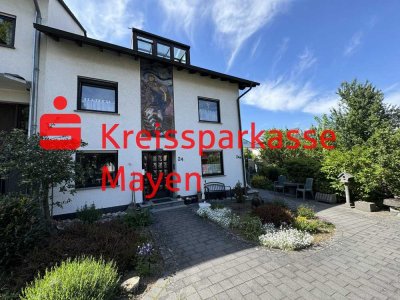 Großzügige Maisonette-Wohnung mit Balkon, Garage in zentraler Lage in Mayen