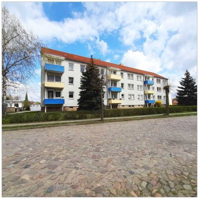 Ab Oktober renovierte Zwei-Raum-Wohnung zu vermieten