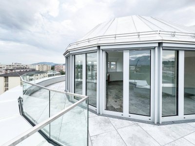 3-Zimmer-Maisonette mit Terrasse und Parkplätzen