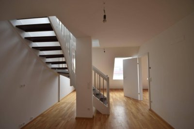 "17. BEZIRK - Traumhafte 3-Zimmer-Maisonette mit Dachterrasse"
