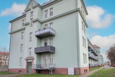Denkmalgeschützte Kapitalanlage:          
1-Zimmer-Wohnung mit Balkon & Stellplatz