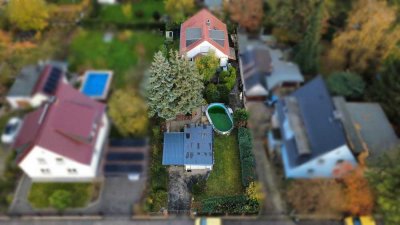 Einfamilienhaus in ruhiger Lage | voll unterkellert | Garage + Carport | Pool
