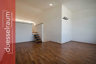 Pempelfort: einzigartige Galeriewohnung auf 3 Ebenen mit Aufzug & TG-Stellplatz in beliebter Lage