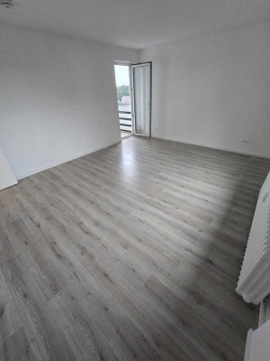 Helles 3-Zimmer-Wohnung mit Balkon in Duisburg