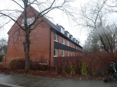 Kiel-Suchsdorf: Freie und modernisierte 2 Zimmer Eigentumswohnung in Uni-Nähe.