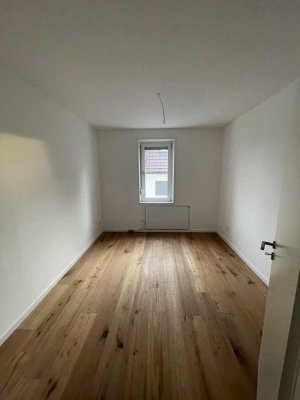 Modern sanierte 3-Zimmer-Wohnung - Erstbezug mit Einbauküche