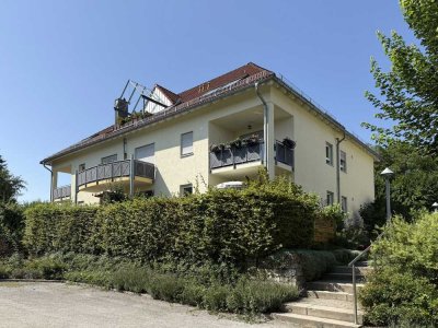 2-Zimmer Dachgeschoss Wohnung mit Dachterrasse in ruhiger Stadtrandlage in Dresden-Briesnitz