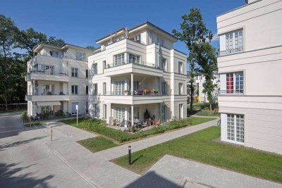 Bezugsfrei ab 01.09.26 - 2-Zimmer-DG-Neubauwohnung mit 2 Terrassen, Fahrstuhl und eigenem Stellplatz