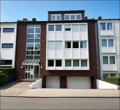 Großzügige 3 Raum Wohnung mit hochwertiger Ausstattung sowie Einzelgarage in bevorzugter Wohnlage