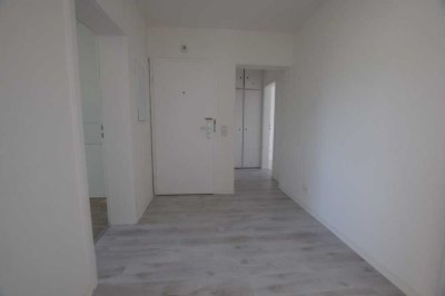 +++ Zuhause wohlfühlen! Renovierte 3-Raumwohnung mit Balkon und Tageslichtbad +++