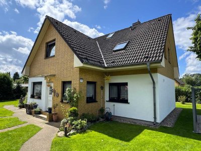 Gepflegtes 1-/2-Familienhaus mit Nebengebäude auf schönem Grundstück in guter Borgsdorfer Lage