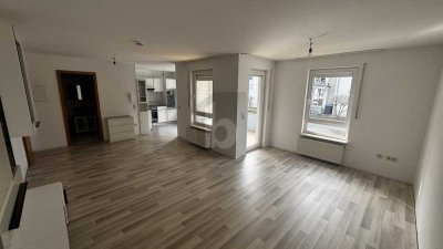 WOHNEN MIT BALKON, EBK UND KELLER