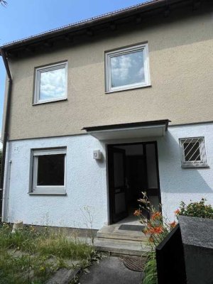 Charmantes RMH mit grossem Potential - ideal für Familien und kreative Köpfe