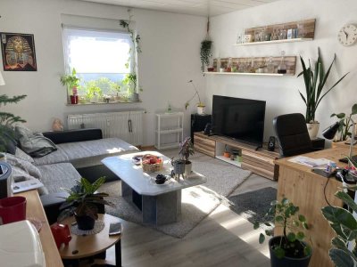 Helle 2-Zimmer-Wohnung mit Balkon und EBK in ruhiger Lage von Korntal