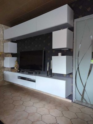 Modernisierte 3-Raum-Wohnung mit Balkon und EBK in Arenshausen-Kiefernweg