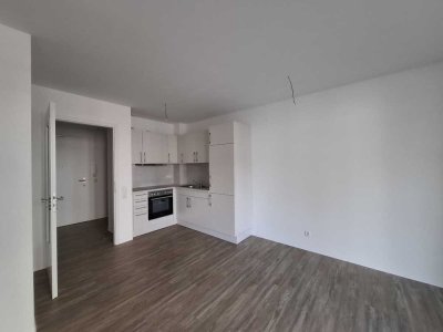 NEUBAU - moderne Wohnung mit großzügiger Terrasse im Grünen
