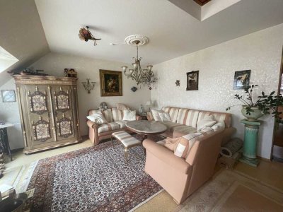 Moderne 3 Zimmer Wohnung auf zweit Etagen in Nürnberg Zerzabelshof mit Carport uvm.!