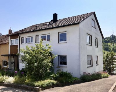 Gepflegtes Zweifamielienhaus Weinstadt, Rems-Murr Kreis, 207 qm Wohnfläche