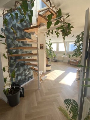 Modernisierte 3-Zimmer-Maisonette mit Klimaanlage, Spa-Bad & Weitblick
