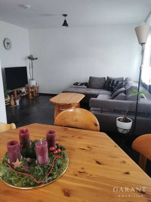 Ländliche 4-Zimmer-Erdgeschoss-Wohnung mit Terrasse, Balkon und Weitblick