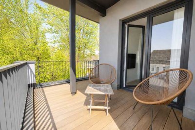 Penthouse über dem Nordpark – Terrasse, vollmöbliert, Aufzug bis ins Geschoss