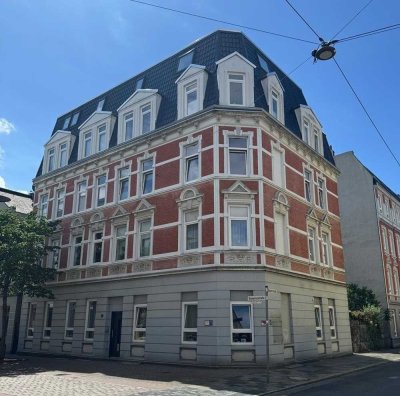 Anfragen nur per E-Mail.  3-Zimmer-Wohnung mit Balkon