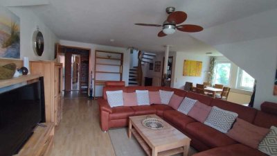 Sofort beziehbare exklusive ruhige Maisonettewohnung im Grünen mit TG-Stellplatz