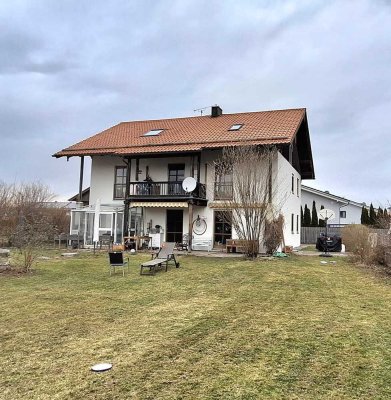 Attraktives 3-Familen-Haus in Brunnthal-Faistenhaar