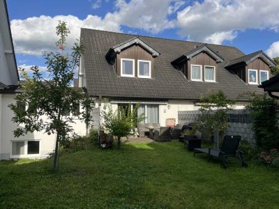 **Großzügiges Reihenhaus mit Garten und Garage in ruhiger Lage von Leverkusen Steinbüchel**